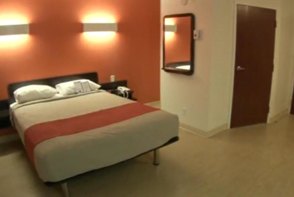 Motel 6 Manteca Esterno foto