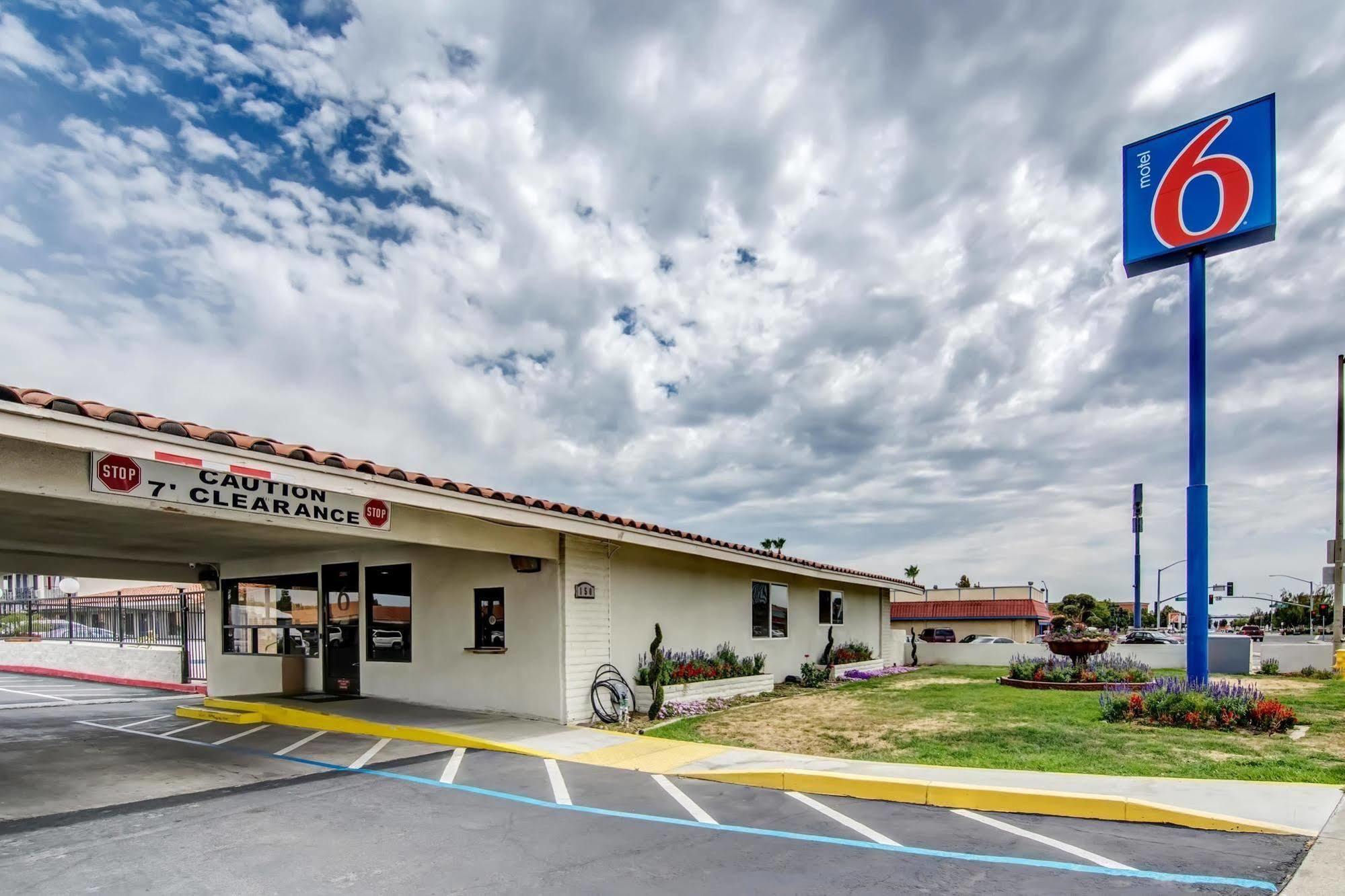 Motel 6 Manteca Esterno foto